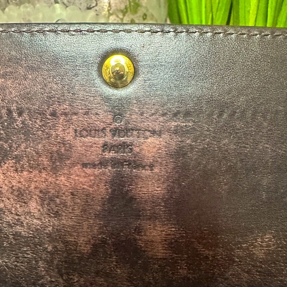 LOUIS VUITTON VERNIS BURGUNDY WALLET ON CHAIN/CROSSBODY - Picture 8 of 15